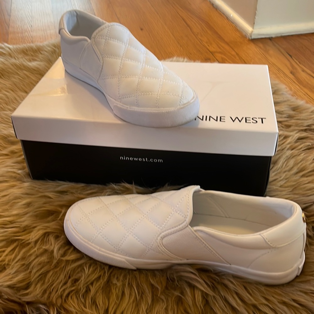 Nine West Lacie Slip On Sneaker - like new with box - size US 8